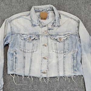 American Eagle Outfitters Light Wash Denim Jean Jacket